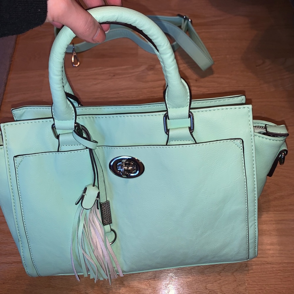 Mint Charming Charlie’s pocket book